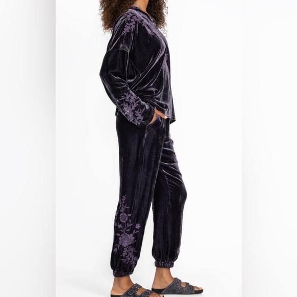 Johnny Was Lenon Velvet Jogger Women’s Size M Purple - Picture 14 of 14